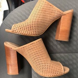 ❌SOLD❌Aldo tan heels mules size 7.5